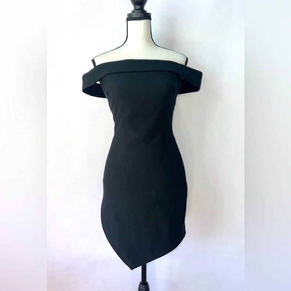 Elizabeth & James Martika Little Mini Black Dress Size‎ 2 Anthropologie